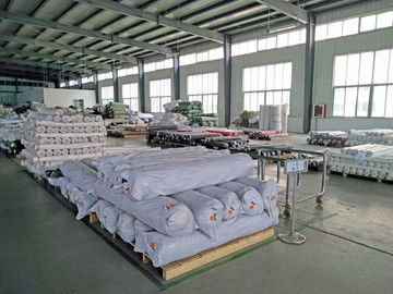 從縫紉機到智能產線 服裝廠車間圖片素材中的科技躍遷與工業(yè)美學